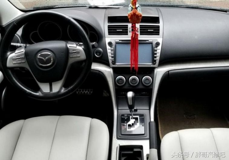 7万2.5排量B级轿车胖哥推荐，当年有多少人因买不起与你擦肩