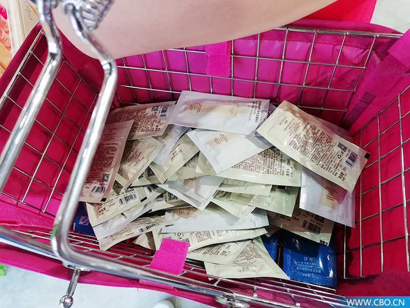 积攒路人缘、稳固老顾客，靓颜让1/5乐都人都成了门店会员