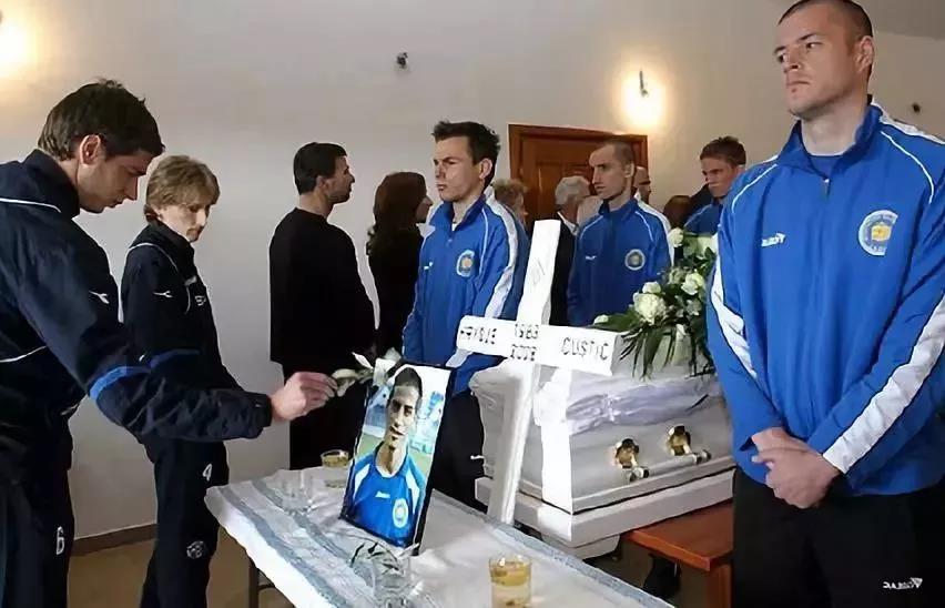 许君一诺生死不移花絮,许君一诺生死不移原声字幕