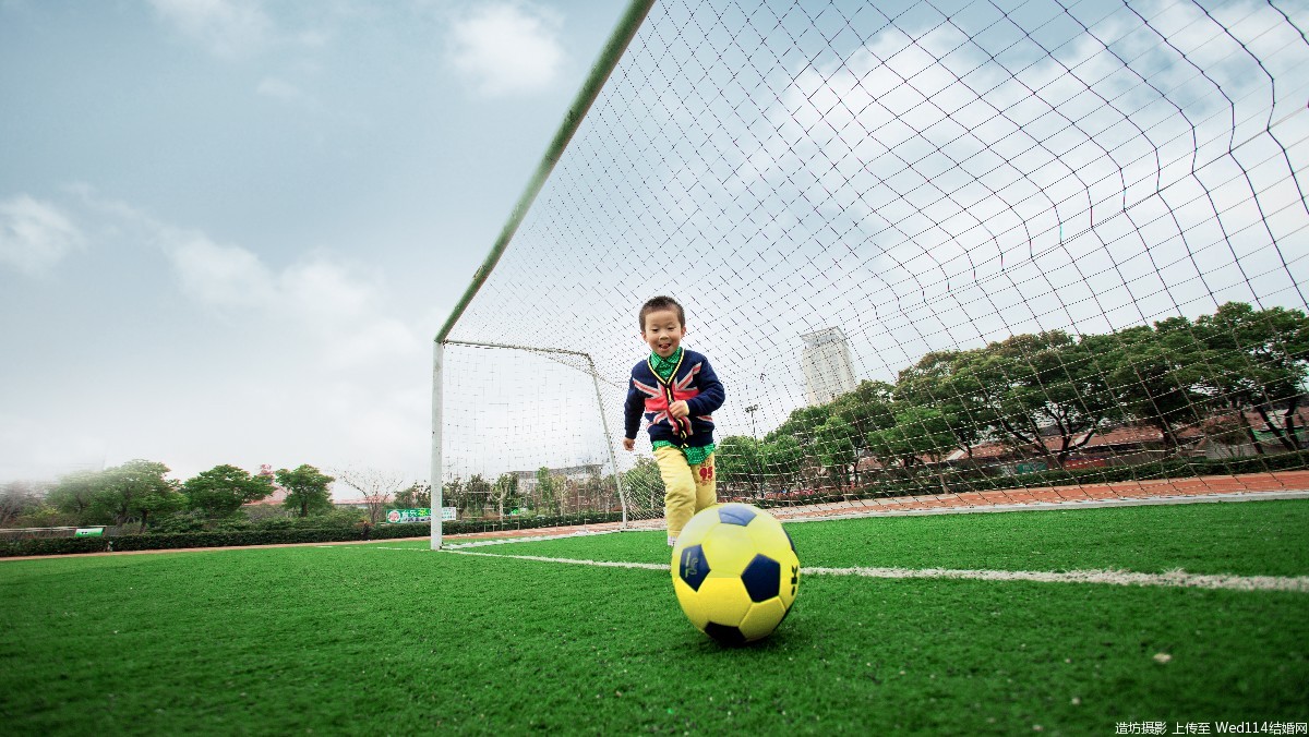 儿时的足球鞋,儿时的足球梦想