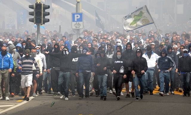 都是足球流氓，战斗民族为何能碾压英国人？