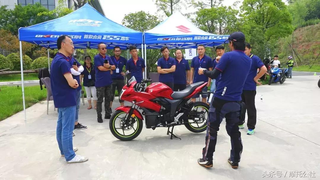 铃木155街车试驾感受,济南铃木极客飒gixxer155和gxs250