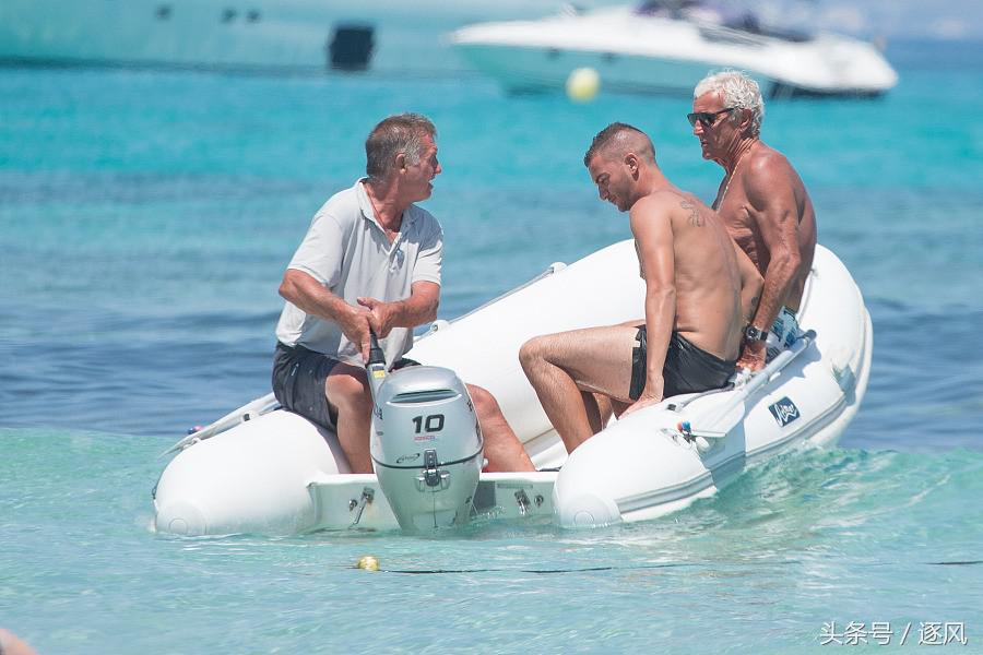 里皮的日光浴,里皮马尔代夫合影