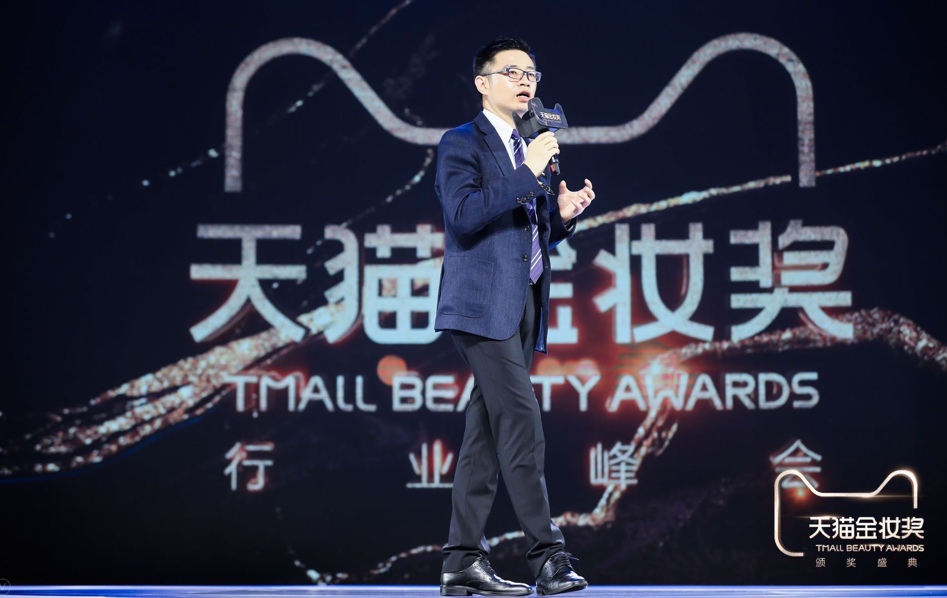 天猫新零售怎么操作,天猫新零售模式是什么