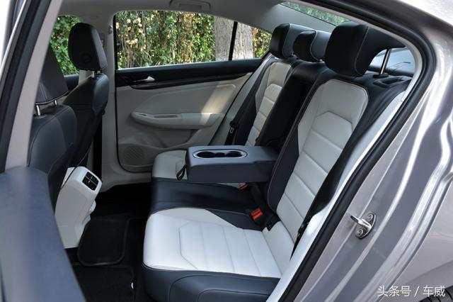 大众宝来1.4t自动精英型appconnect,大众宝来基础款