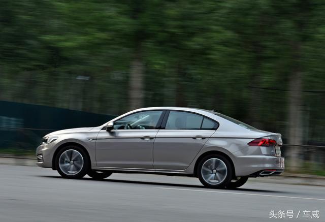 大众宝来1.4t自动精英型appconnect,大众宝来基础款