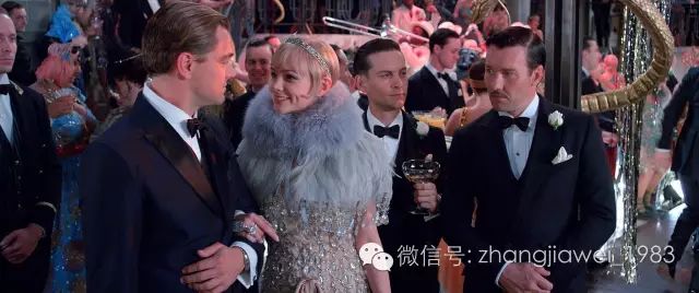 黛西为什么不选盖茨比,为什么说盖茨比爱着黛西