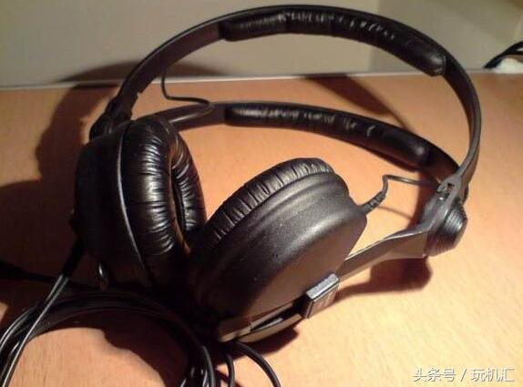 1500元的耳机推荐2015,盘点10大百元头戴式耳机