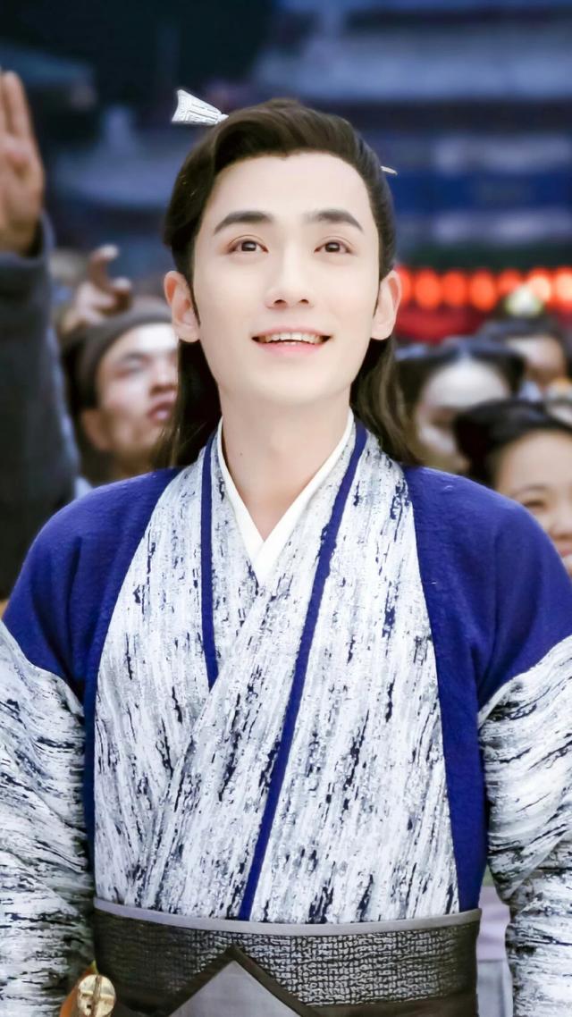 镇魂朱一龙绝美图,朱一龙路演镇魂女孩