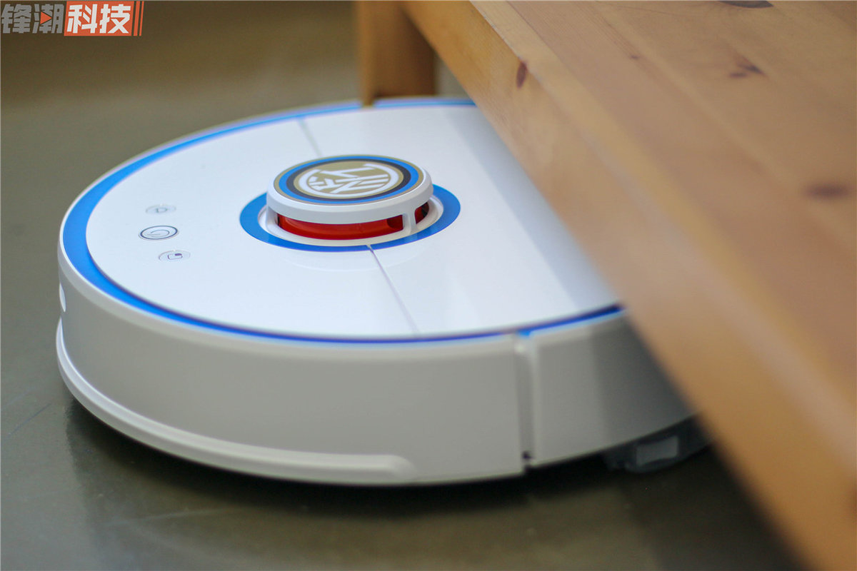 冲着这个「国米标」,买爆!石头扫地机器人国米版轻体验