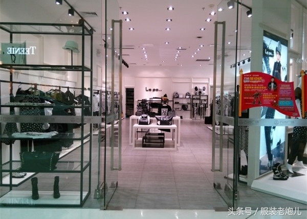 经营外贸服装店的经验与选址,开一个网红服装店要怎么选址
