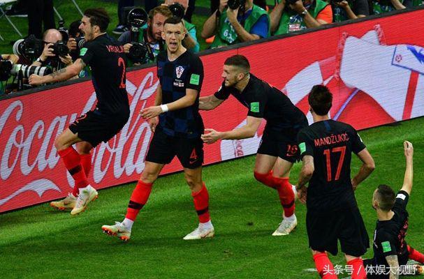 420万人口小国上演奇迹！加时赛逆转进决赛，创世界杯近60年纪录