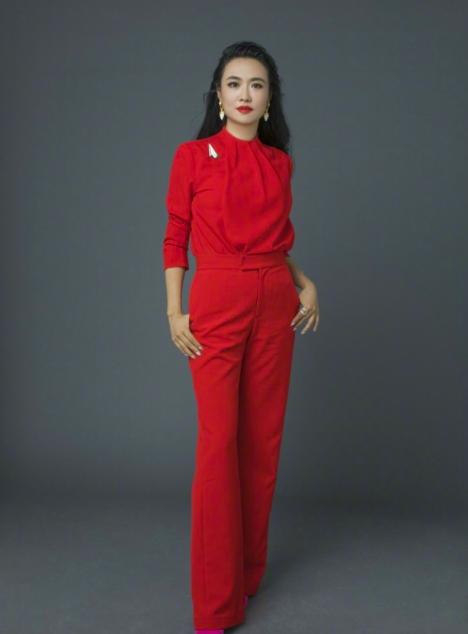 阿根廷输球后梅西赛后接受采访,阿根廷主持人向梅西道歉了吗