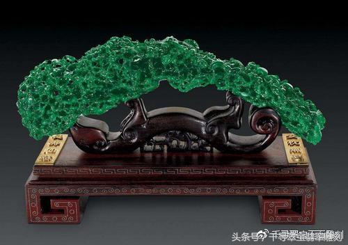 翡翠摆件价格表大全,极品白翡翠雕刻摆件