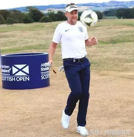 保尔特足球,保尔特高尔夫挥杆动作