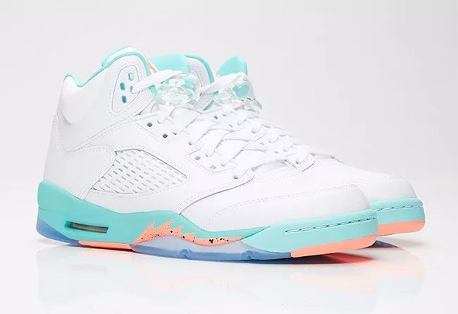 当成人杂志不再露骨,PLAYBOY都靠啥撸|每周剁手