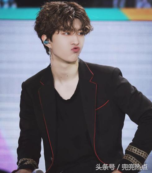 范丞丞离开舞台了吗,范丞丞解散舞台表演
