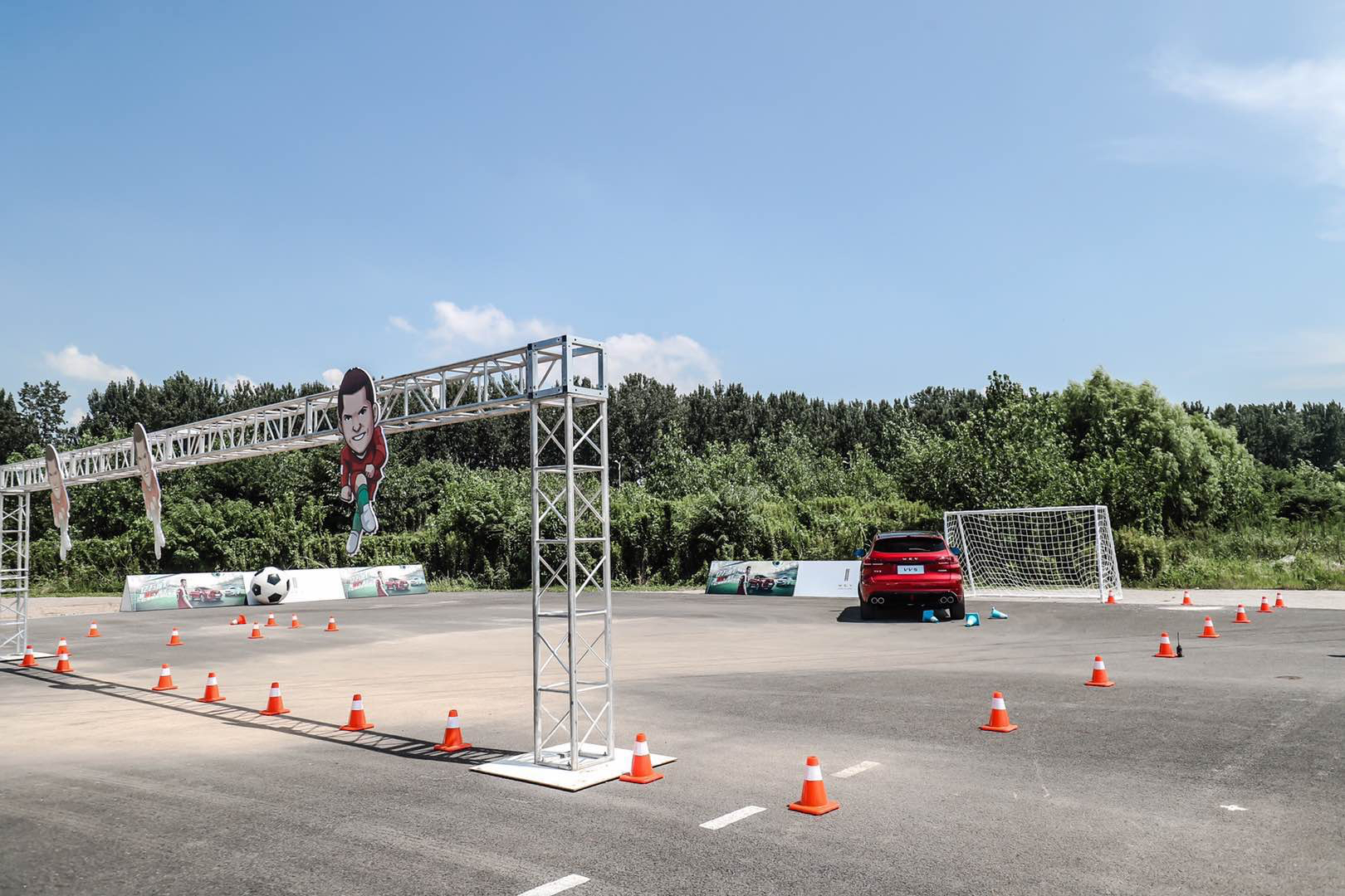 “亿万喝彩，我WEY球狂”WEY品牌C罗巅峰挑战赛热袭“汉城”