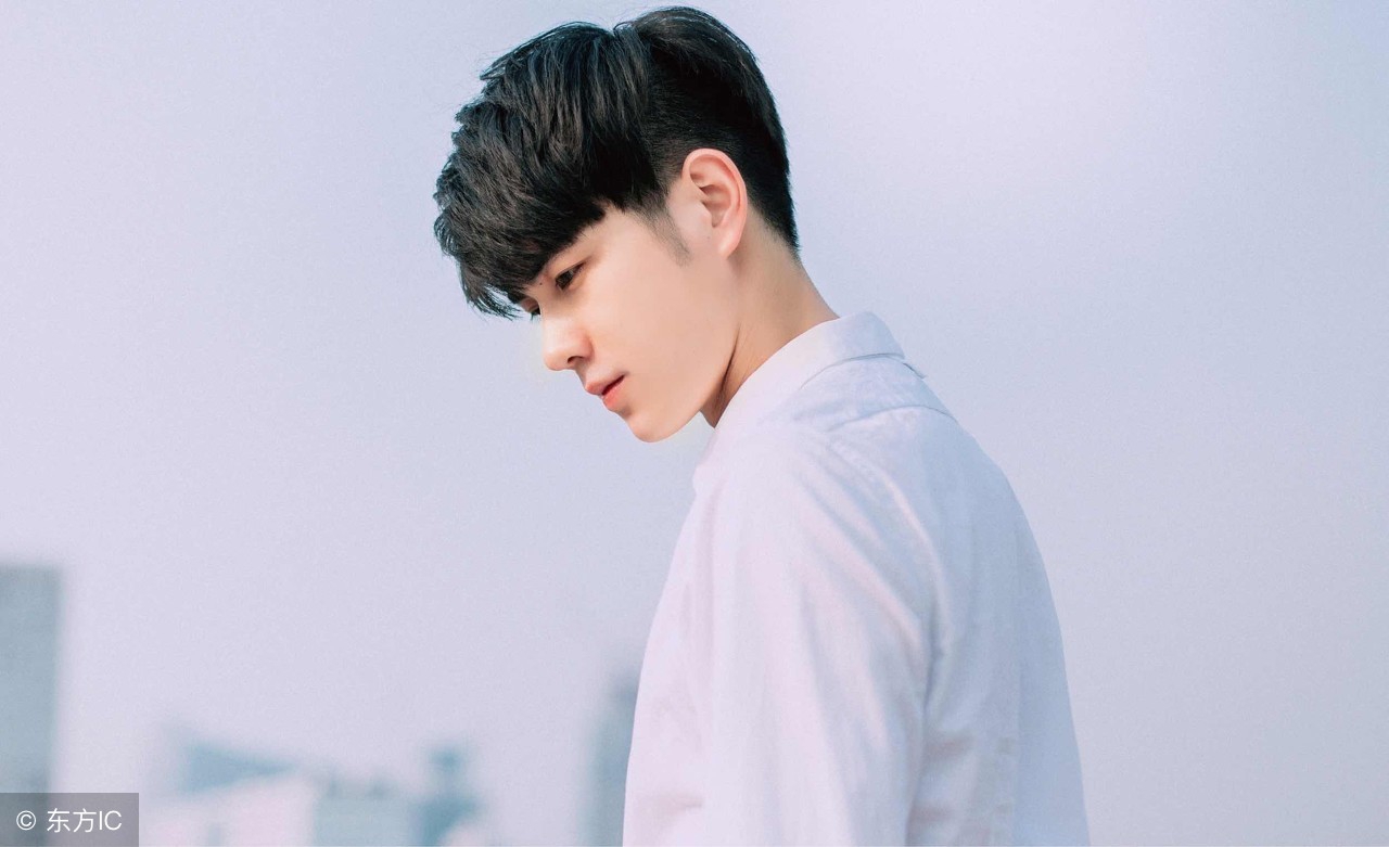 刚刚好起来的印象又变坏了，这样的纨绔，是杜莎最不喜欢的类型