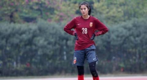 女子九球潘晓婷照片,潘晓婷足球运动员