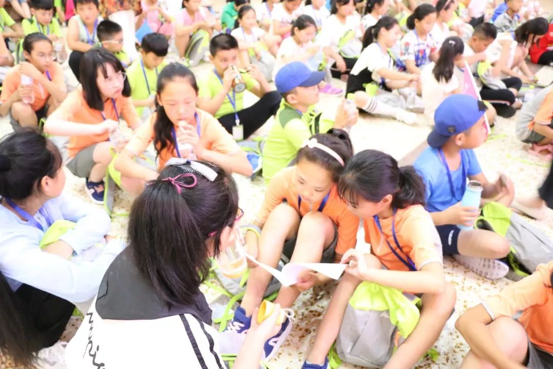 莱芜市妇联、市妇女儿童活动中心组织20名山里娃赴济南参加“爱·圆梦泉城——关爱农村困境儿童行动”公益夏令营