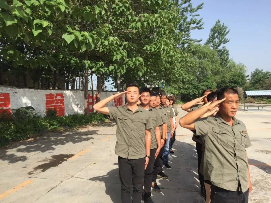 让青春在拼搏中闪光演讲,让青春在拼搏中闪光国旗下讲话