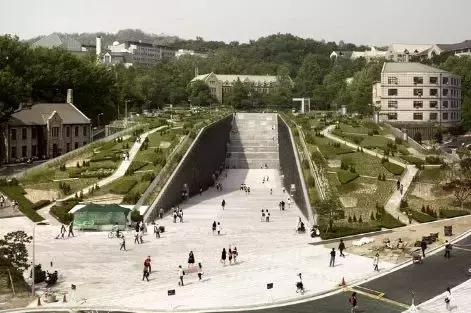 引爆政坛，罢免总统！凭什么它是亚洲第一名门女校？