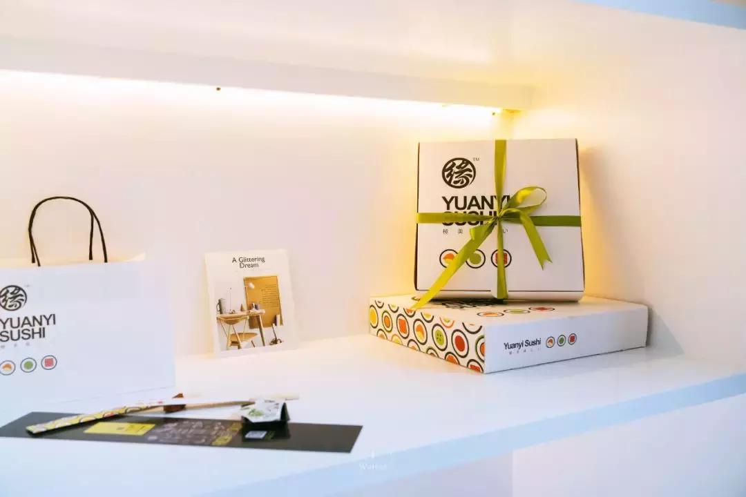 现在最火的网红寿司专门店,最近很火的网红寿司店