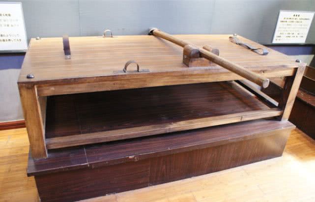 抗日时期日本人的刑具盘点,日军刑具大揭秘