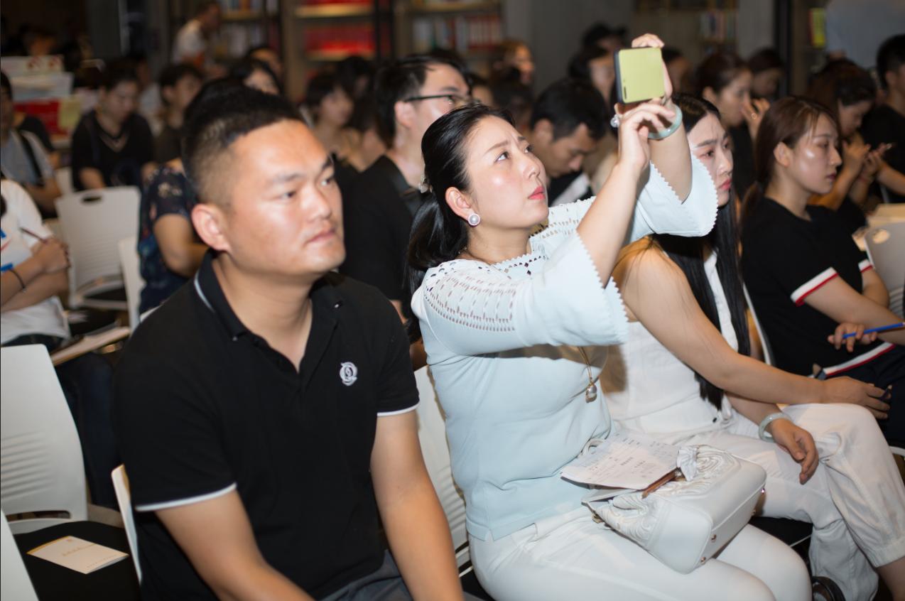 优鹿研学首秀——2018米兰国际设计趋势官方解读