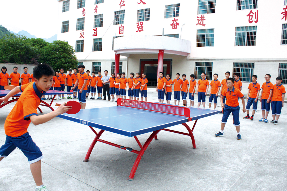 高州市黄冈实验学校2021年,高州黄冈实验学校学费