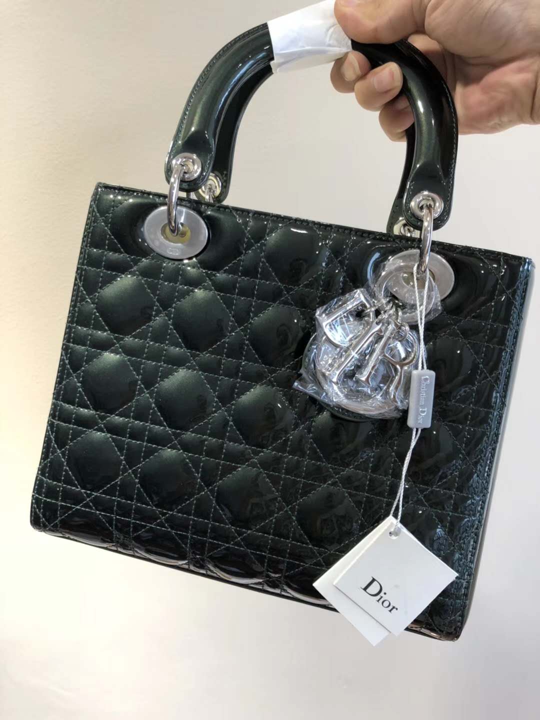 奢侈品包包鉴定注意事项,原单的奢侈品包包值得买么