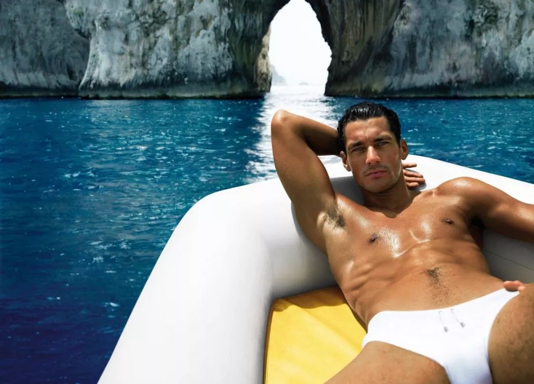 杜嘉班纳经典款香水,杜嘉班纳浅蓝色淡香水