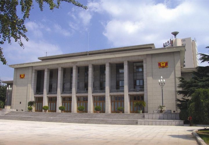 青岛是一个怎么样的地方,青岛是一座什么样的城市