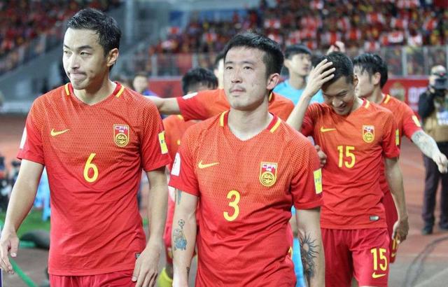 国足回应世界杯,世界杯被中文扎心标语