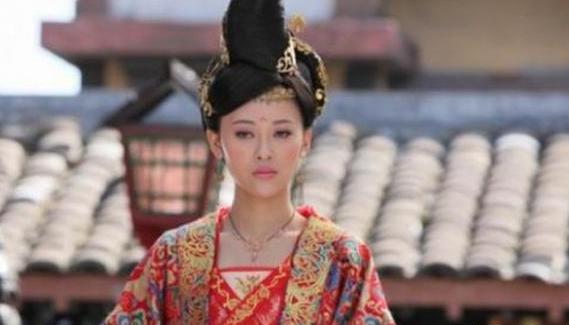 丈母娘喜欢上自己女婿，女儿得知后，母女两人的做法让人难以启齿