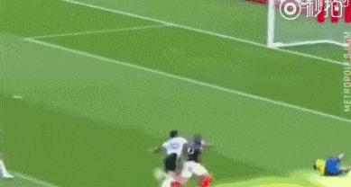 翻滚，慌的一比，点球，VAR，这注定是一届话题性十足的世界杯