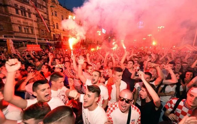 愿你有钢铁般的意志,愿你有美好的人生