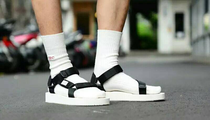 夏天的一双好鞋,这双鞋子给人一种夏天的感觉