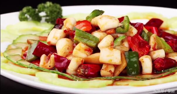 鲜鱿鱼丝怎么炒又嫩又好吃,怎么炒鱿鱼丝才好吃又简单