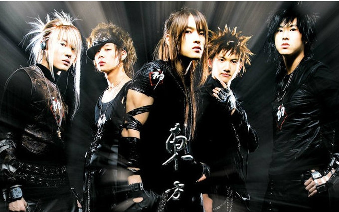 杀马特时代的帅哥长什么样子,当年的杀马特帅哥