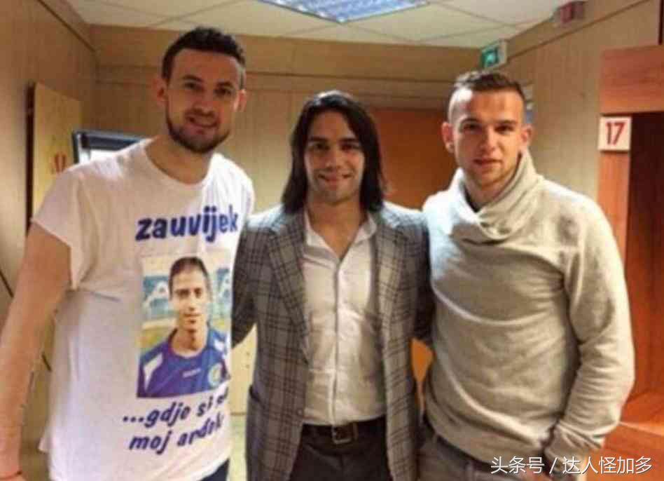 克罗地亚人脱下衣服让世人看透：哪有什么奇迹只有普通人含泪奔跑