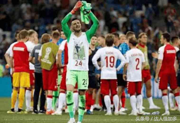 克罗地亚人脱下衣服让世人看透：哪有什么奇迹只有普通人含泪奔跑