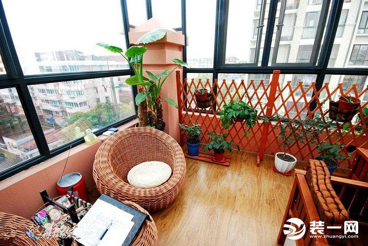 现在阳台有必要贴砖吗,阳台为什么不建议贴砖