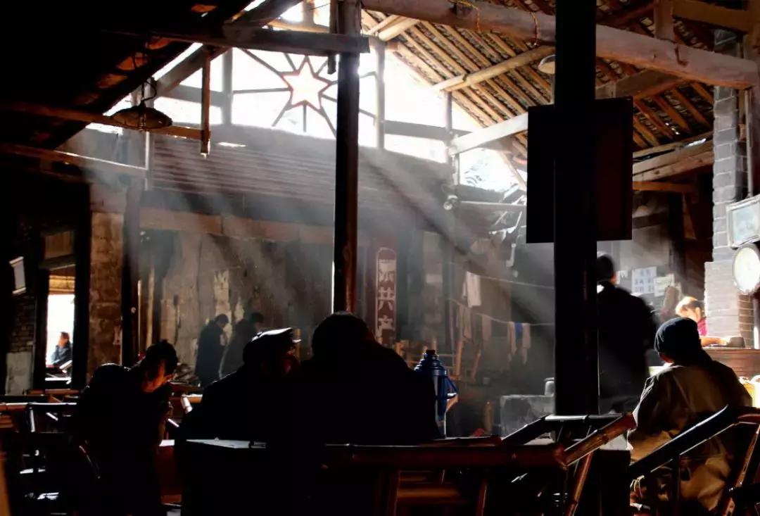 成都是座怎样的城市呢,成都是个什么样的城