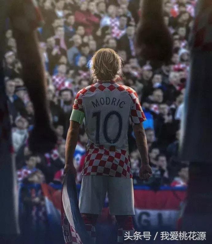 克罗地亚人脱下衣服震惊朋友圈：没有奇迹，只有普通人的含泪奔跑