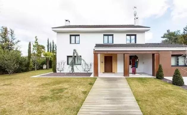 梅西内马尔c罗豪宅,梅西和c罗的房子长啥样