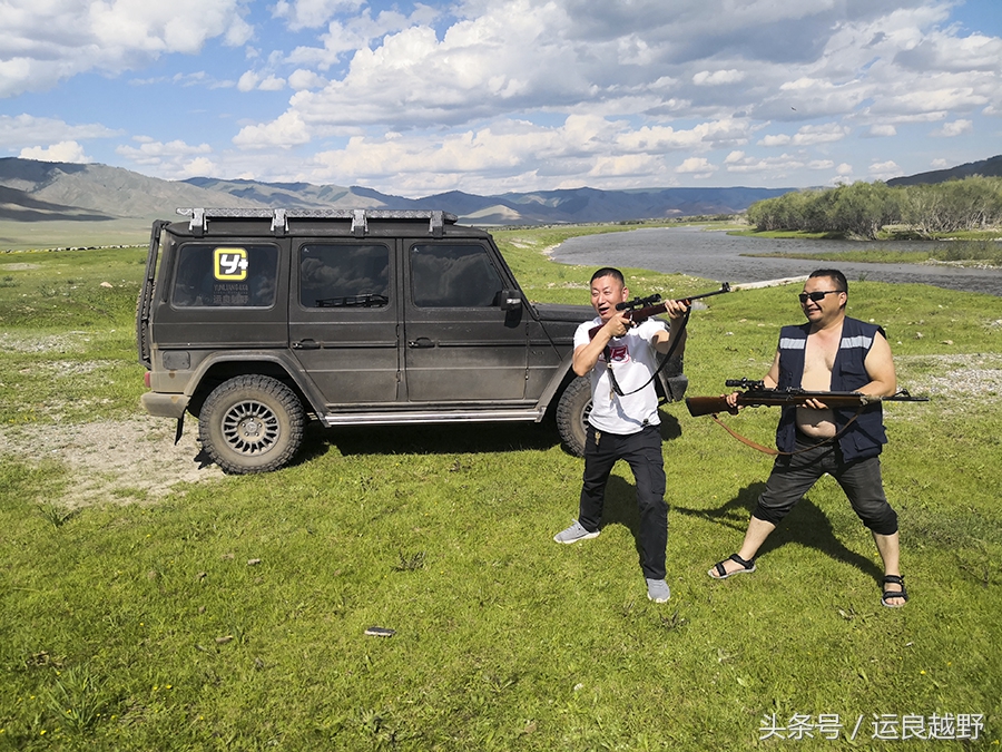 你问我归来由何方，我指着外蒙的方向