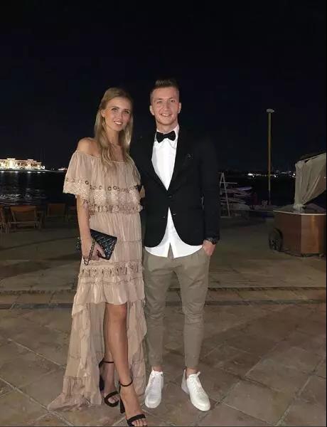 如果法国队夺冠会穿黑袍吗,法国足球队能否再夺世界杯