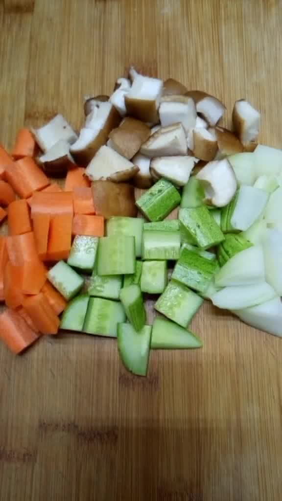 不爱吃蔬菜孩子做馒头吃,孩子蔬菜和肉不爱吃咋办